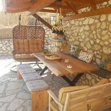 Apartment Rania Agios Nikitas